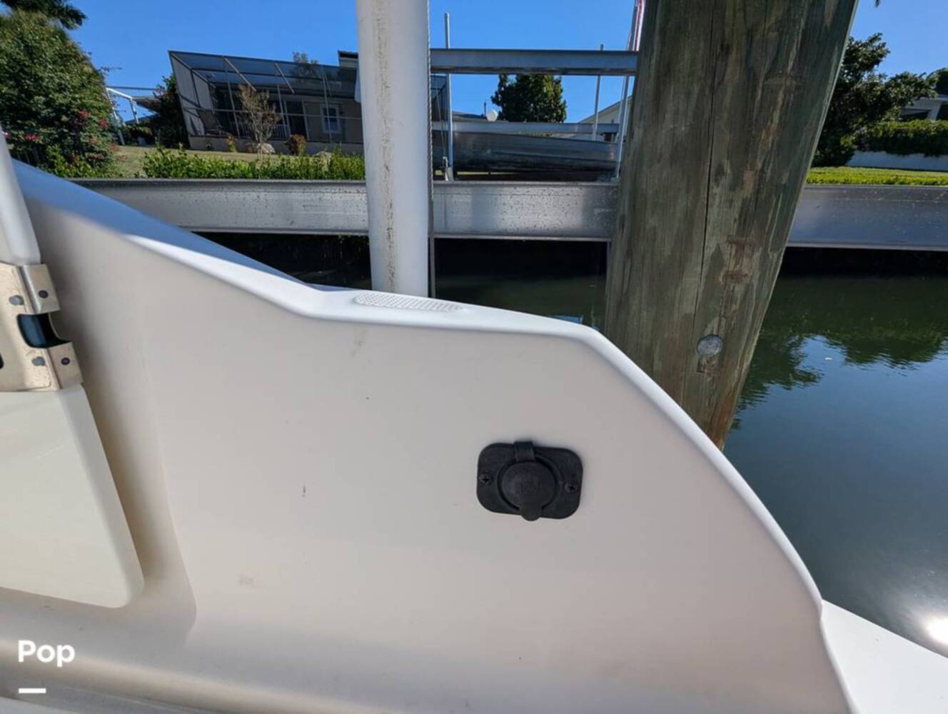 A photo of this 2018 Sea Ray SDX 290