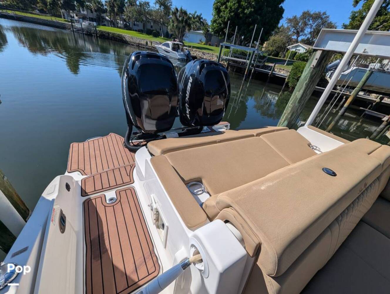 A photo of this 2018 Sea Ray SDX 290
