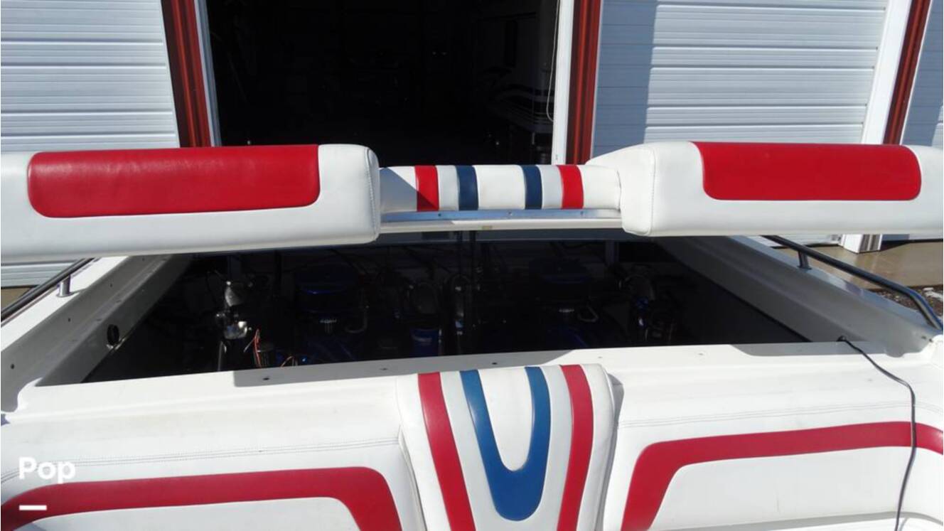 A photo of this 1989 Fountain Fever 38