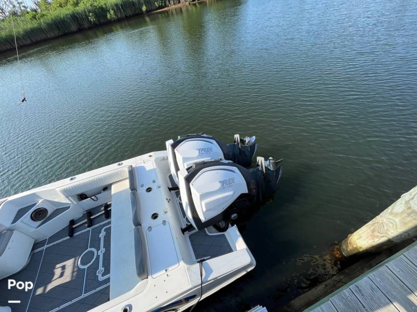 A photo of this 1996 Fountain Sportfish Cruiser