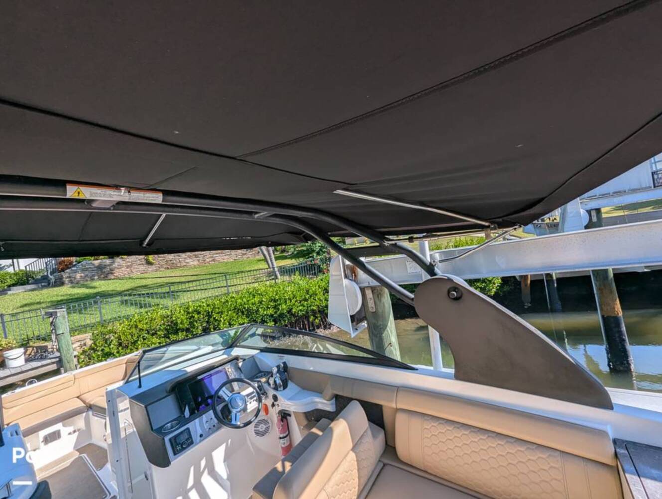 A photo of this 2018 Sea Ray SDX 290