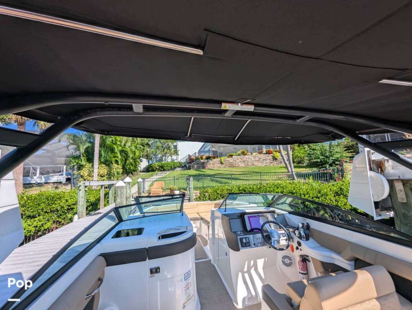 A photo of this 2018 Sea Ray SDX 290