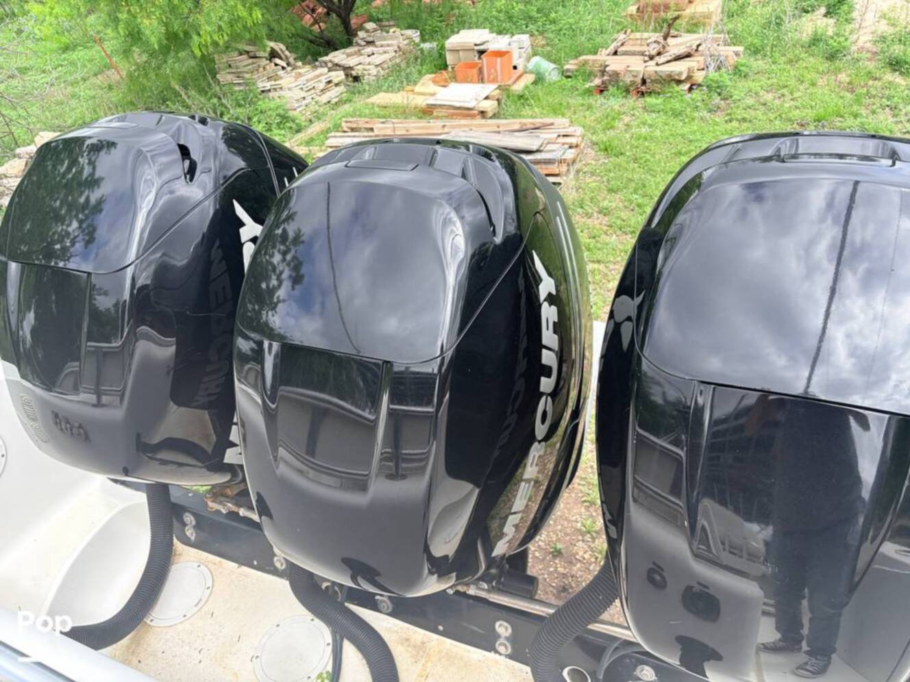 A photo of this 2009 Fountain LX 38