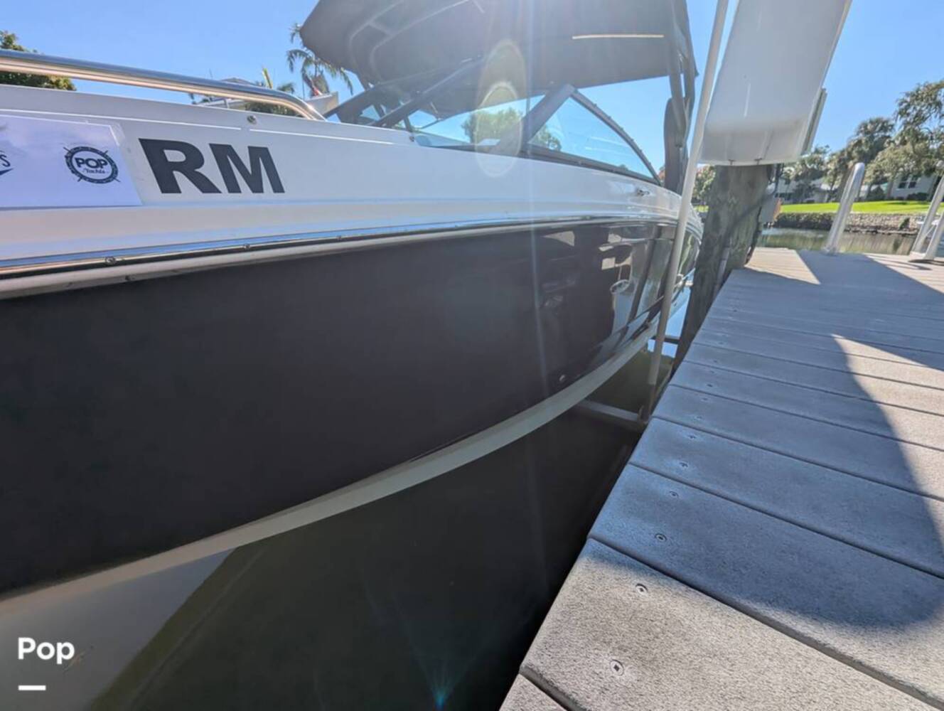A photo of this 2018 Sea Ray SDX 290