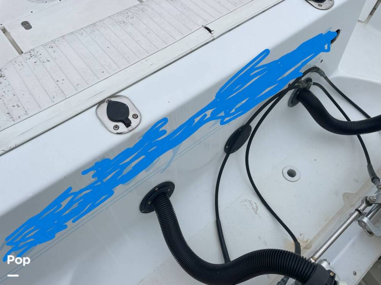 A photo of this 2003 Fountain 37