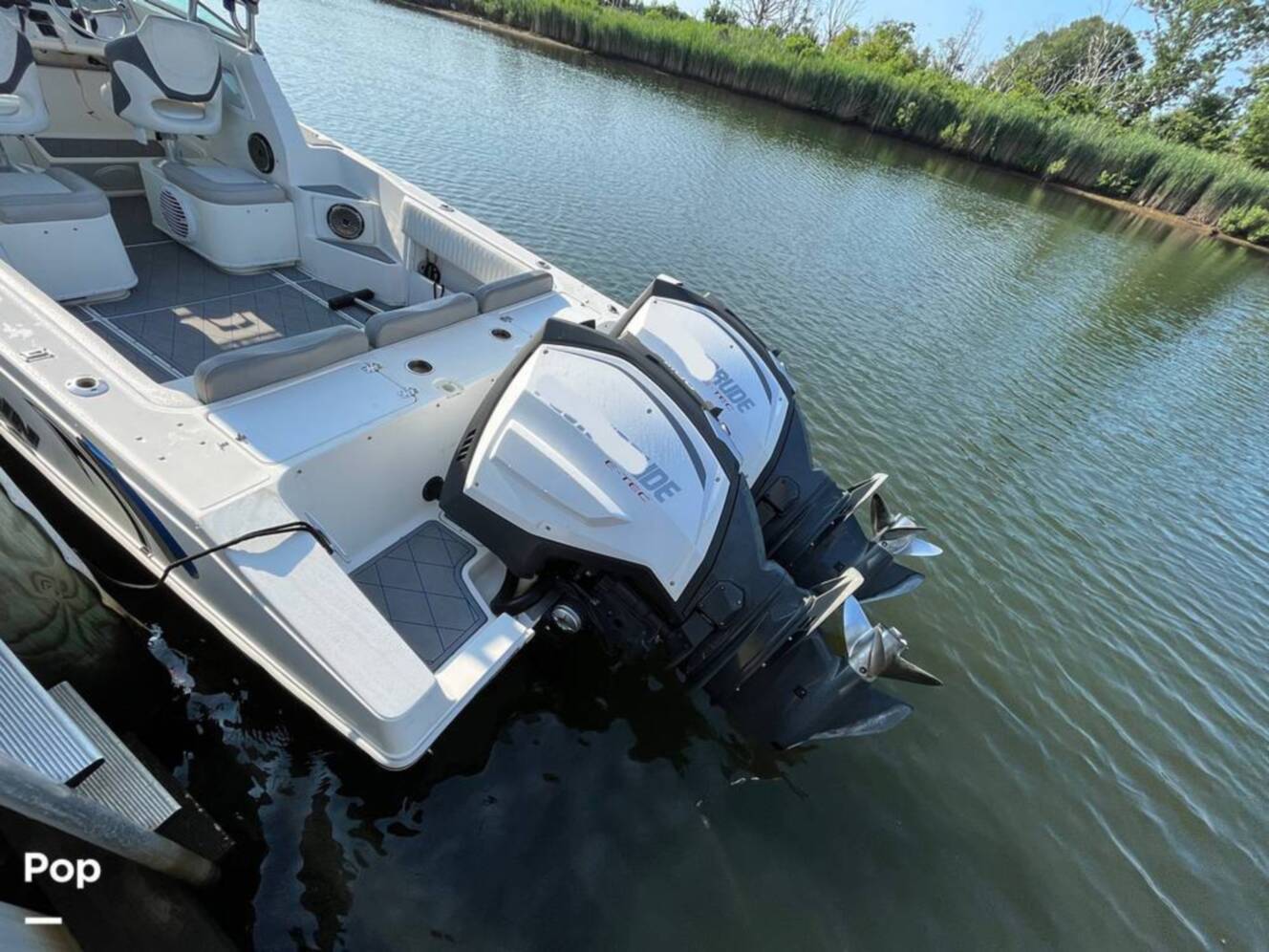 A photo of this 1996 Fountain Sportfish Cruiser