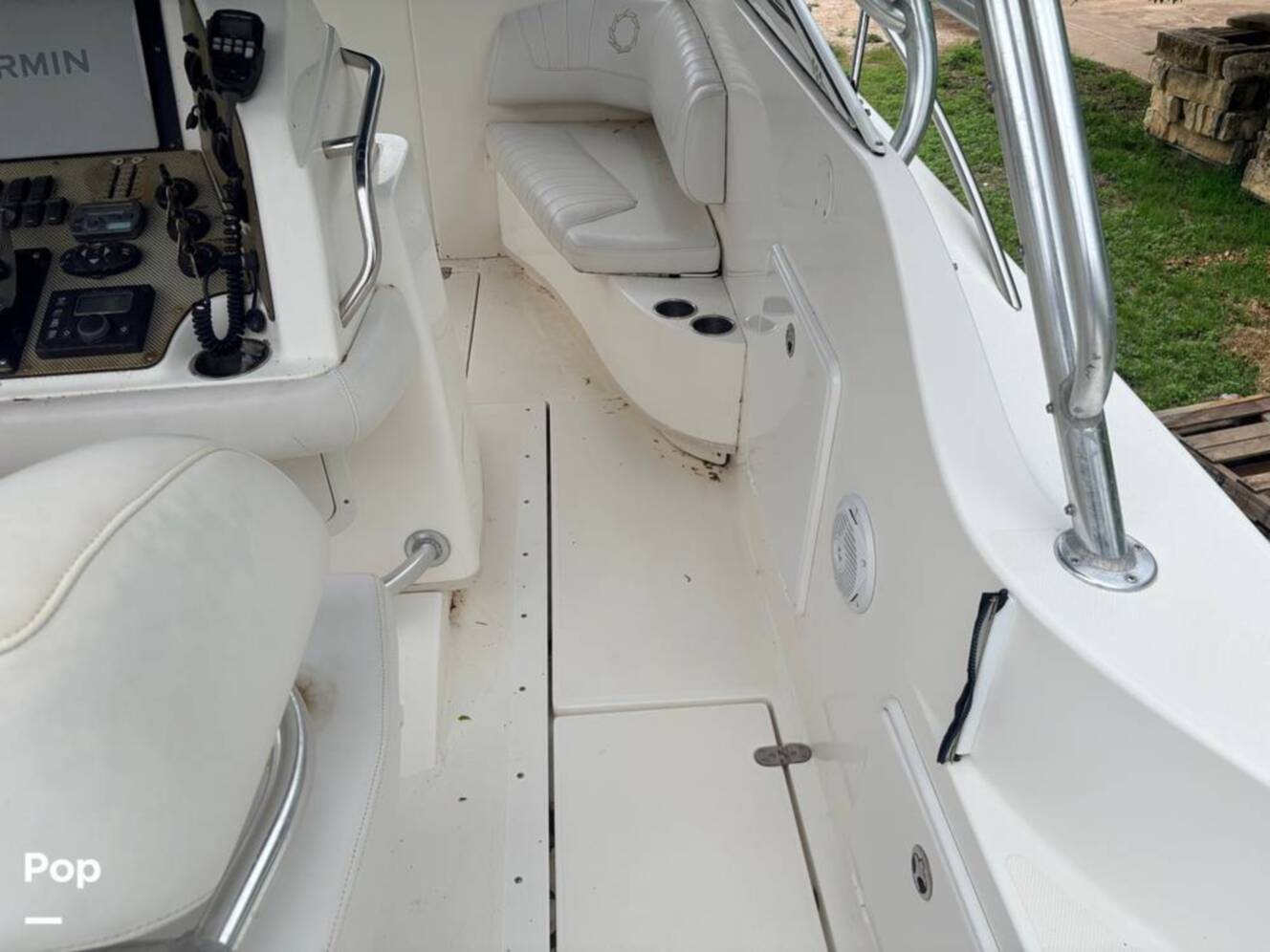 A photo of this 2009 Fountain LX 38