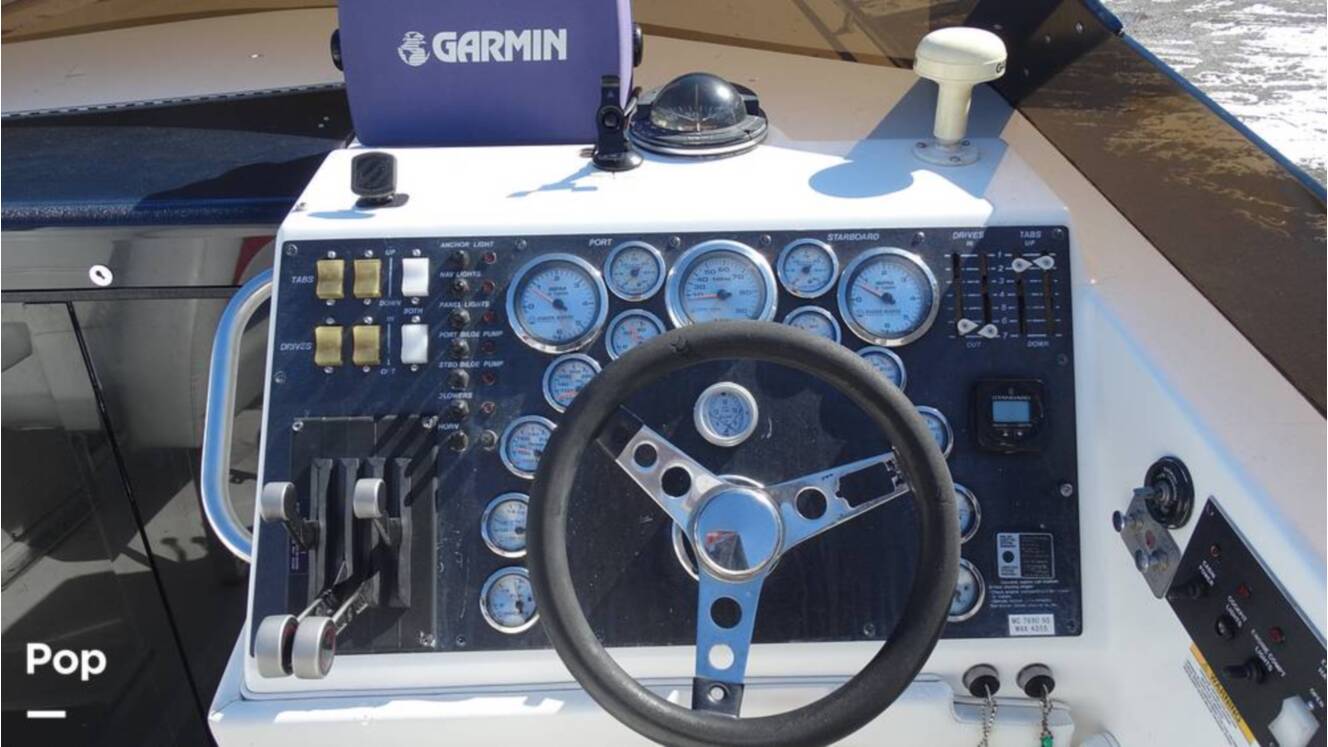 A photo of this 1989 Fountain Fever 38