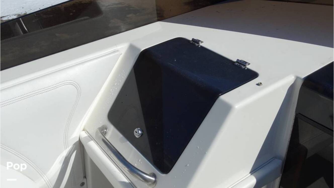 A photo of this 1989 Fountain Fever 38
