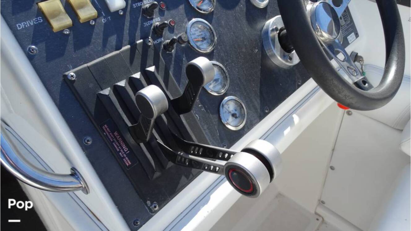 A photo of this 1989 Fountain Fever 38
