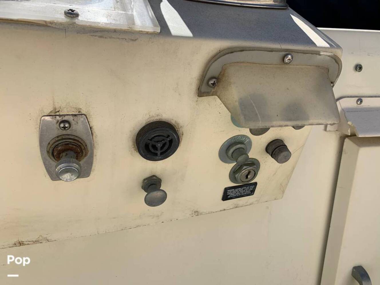 A photo of this 1981 Tollycraft 34 Tri-Cabin
