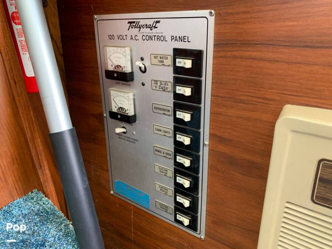A photo of this 1981 Tollycraft 34 Tri-Cabin