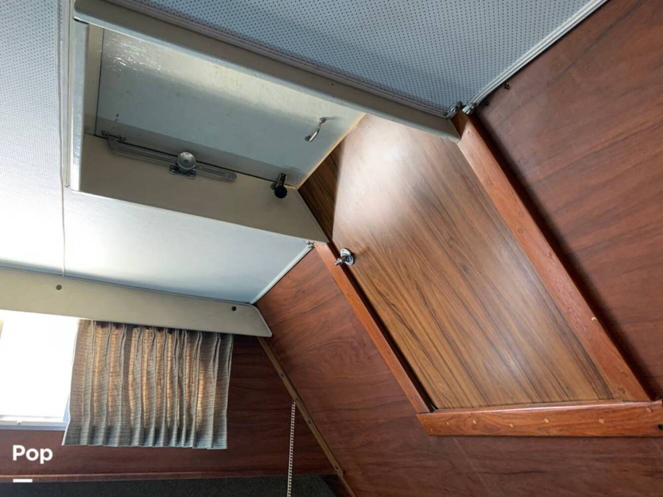 A photo of this 1981 Tollycraft 34 Tri-Cabin
