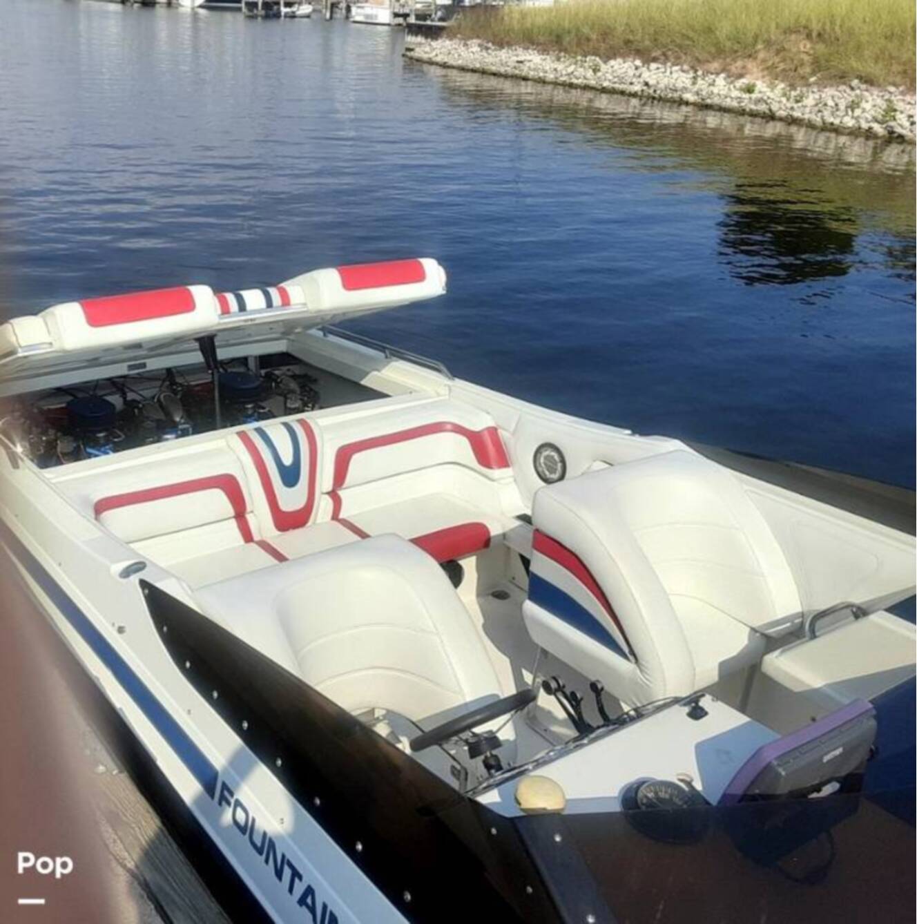 A photo of this 1989 Fountain Fever 38