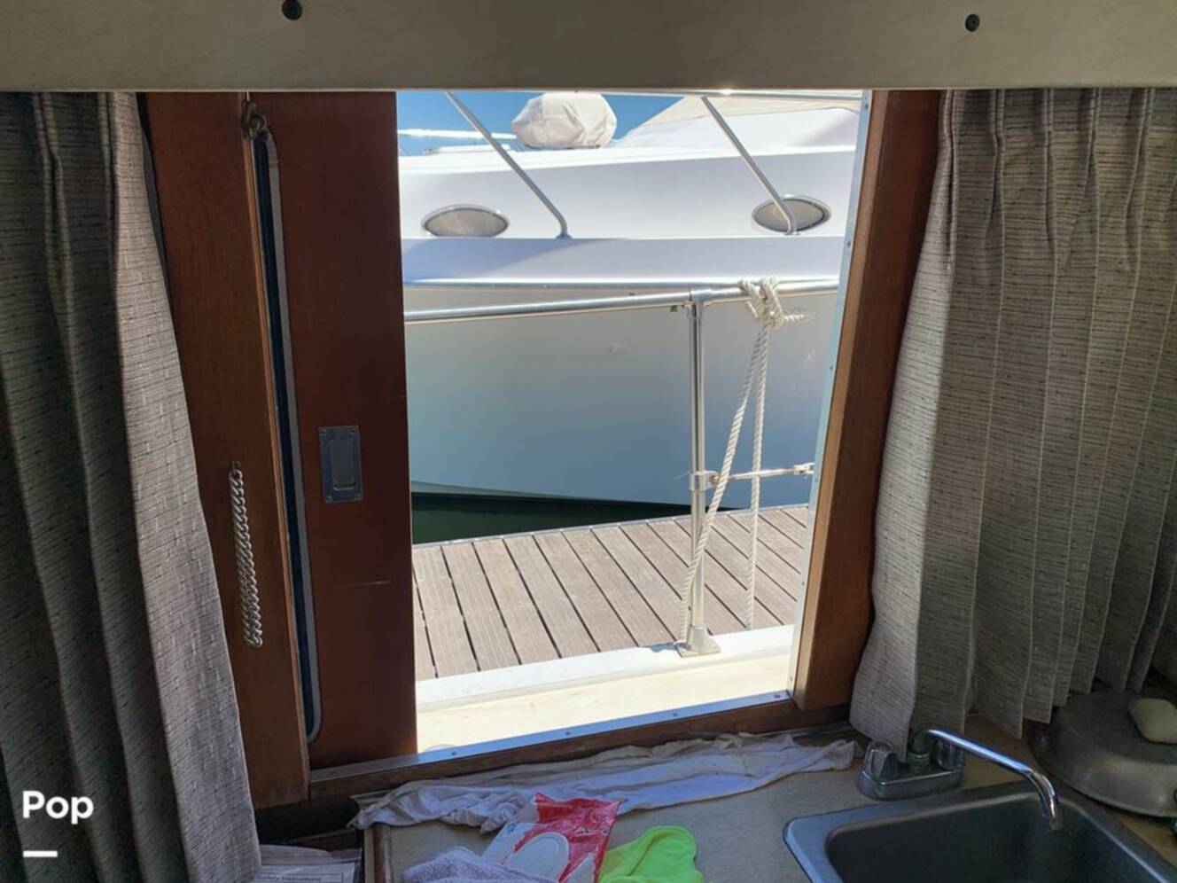 A photo of this 1981 Tollycraft 34 Tri-Cabin