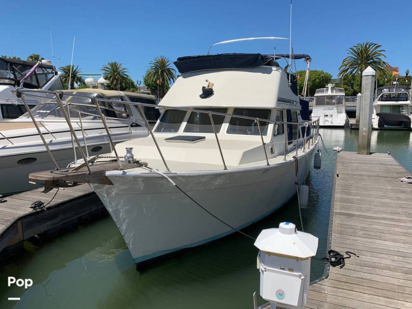 A photo of this 1981 Tollycraft 34 Tri-Cabin