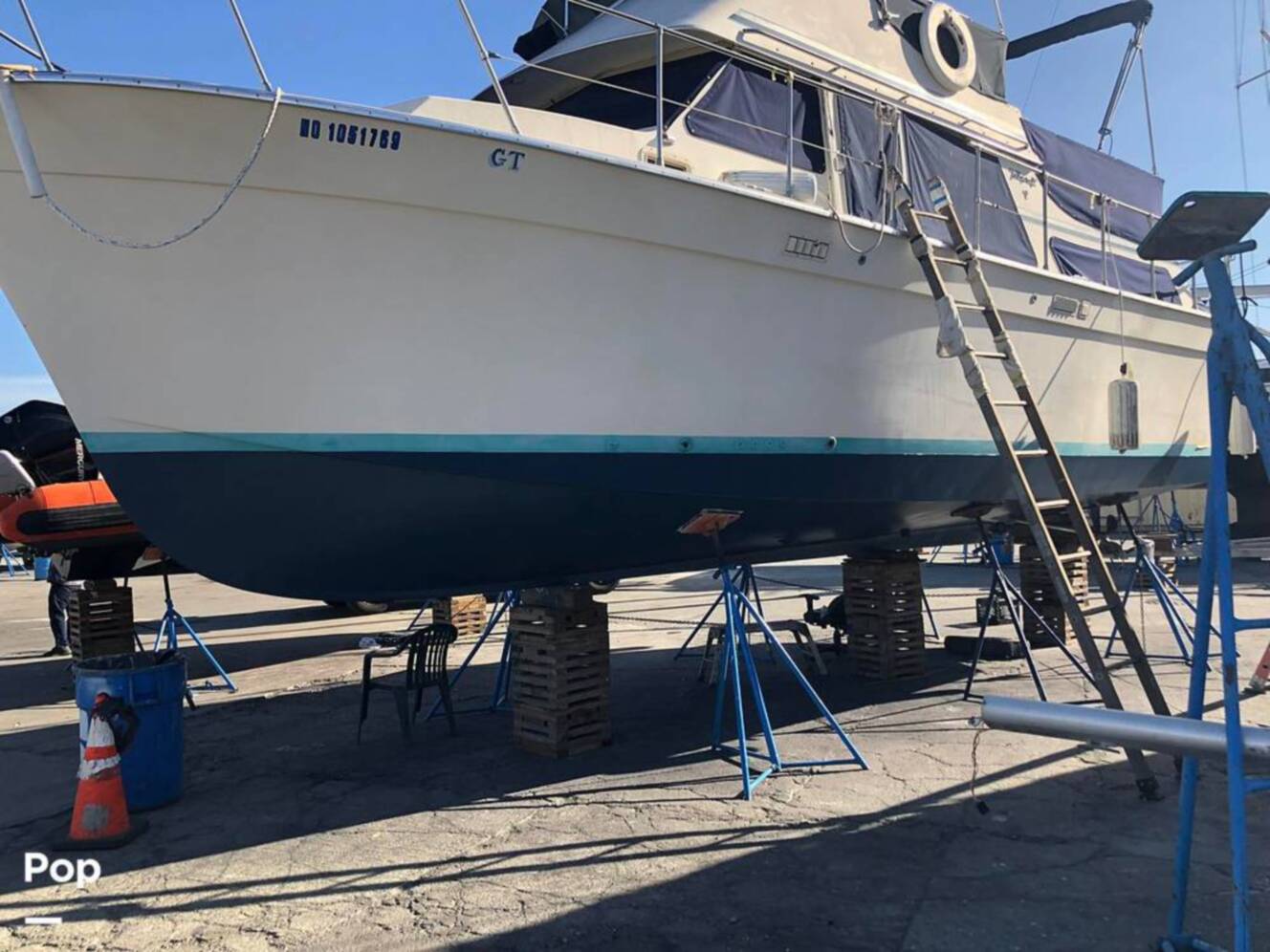 A photo of this 1981 Tollycraft 34 Tri-Cabin