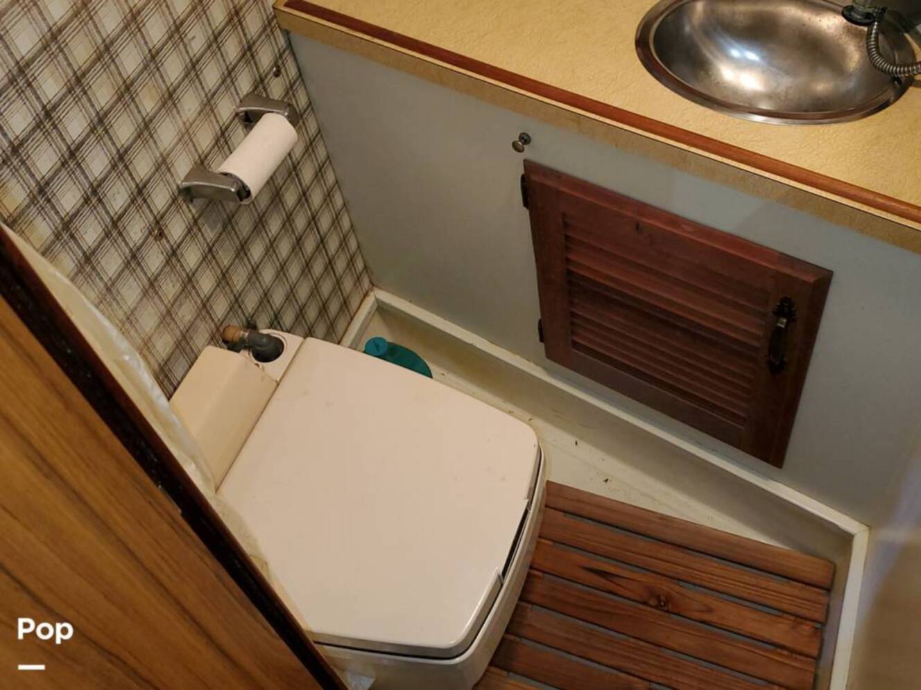 A photo of this 1981 Tollycraft 34 Tri-Cabin