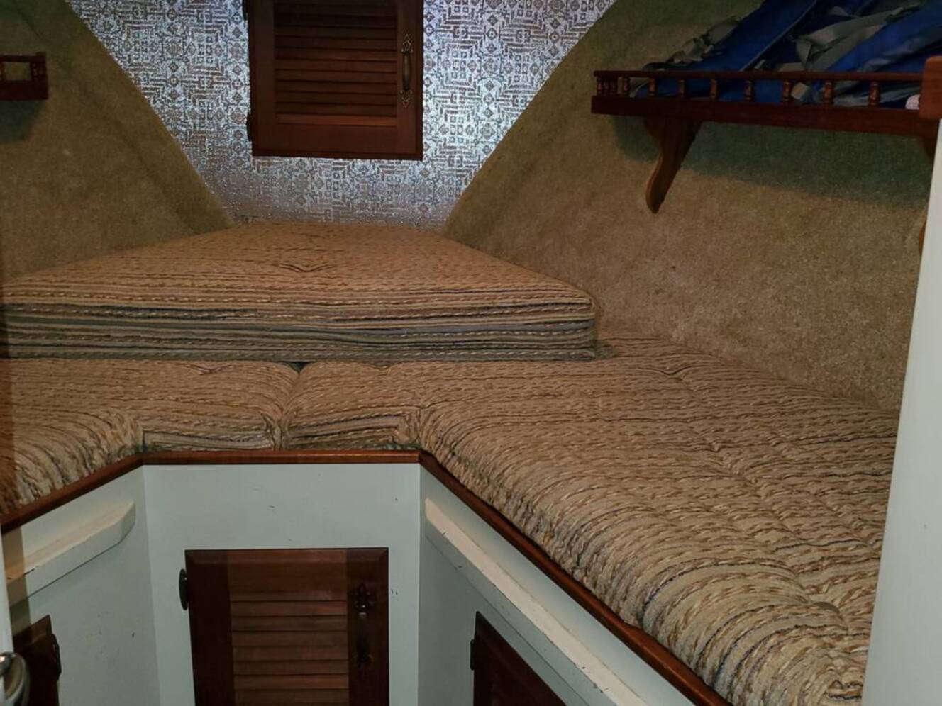A photo of this 1981 Tollycraft 34 Tri-Cabin