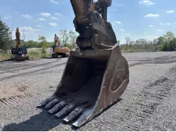 2021 CASE CX750D