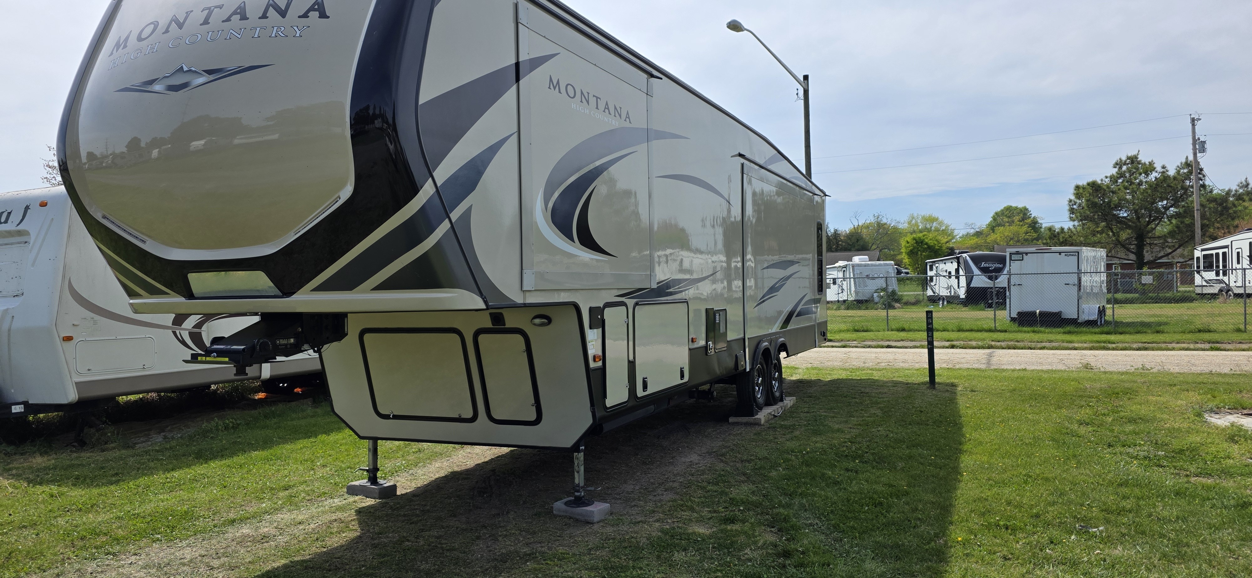 2020 Keystone MONTANA HIGH COUNTRY 331RL in callaway MD