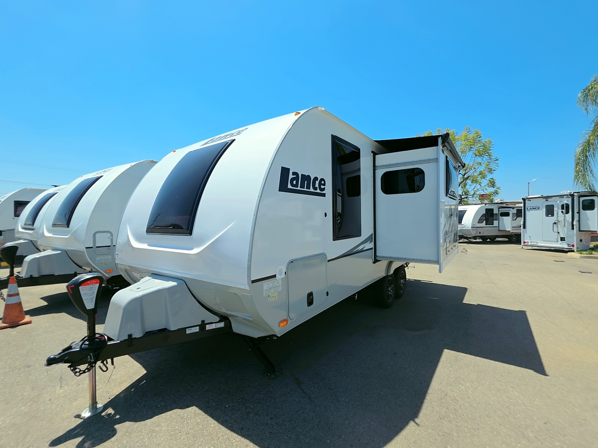 2026 Lance 1985 in ontario CA
