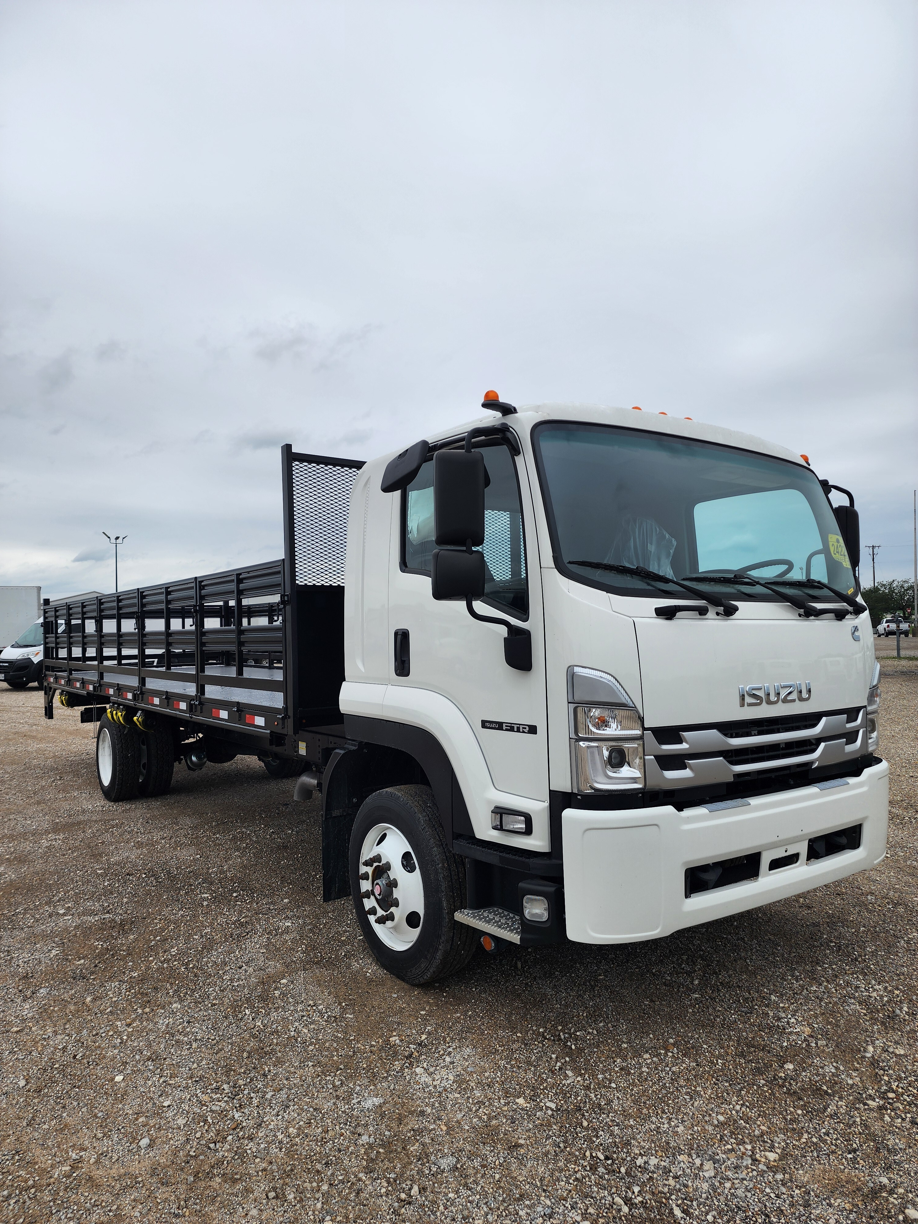 2025 Isuzu FTR FLATBED UNDER CDL in Rockwall, TX