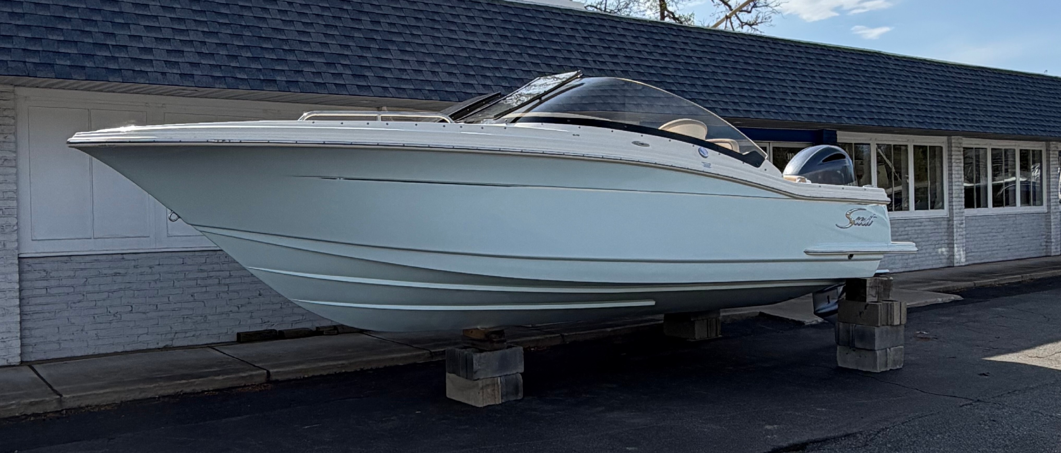 2023 Scout Boat Company 215 DORADO Center Console Boat boat