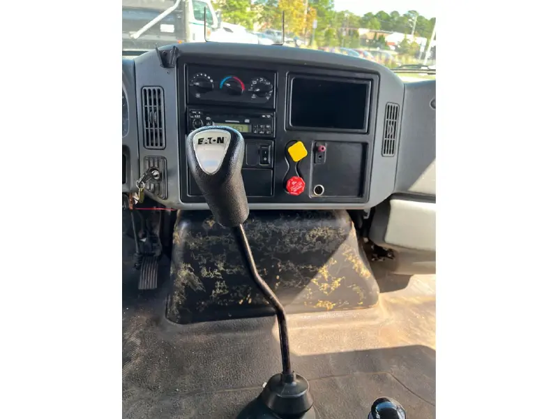 2007 INTERNATIONAL 4300