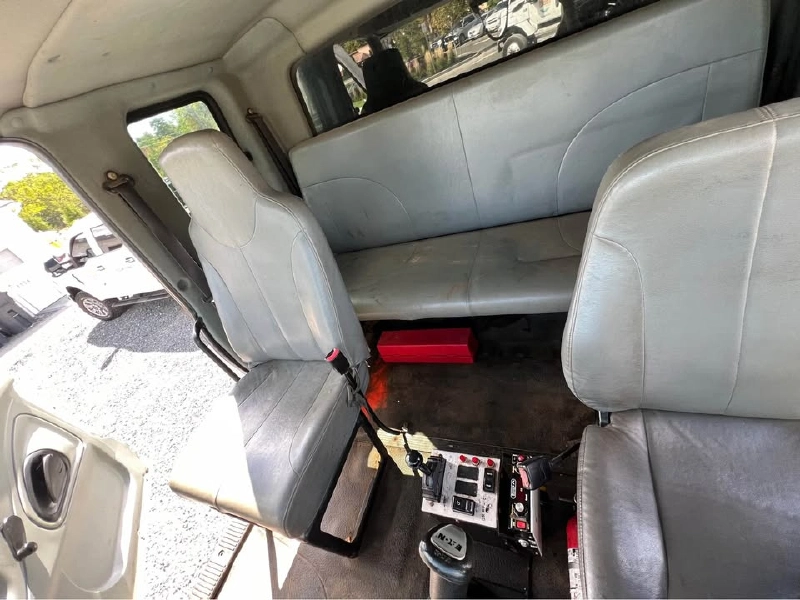 2007 INTERNATIONAL 4300