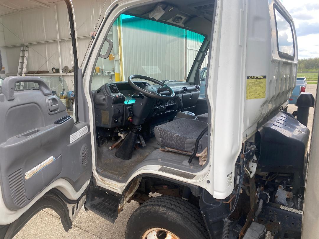 2007 ISUZU Npr in Hudson, OH