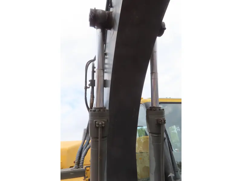 2012 VOLVO ECR145DL