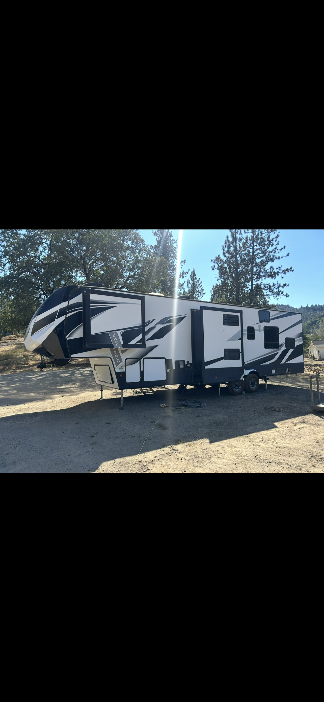 2021 Dutchmen TRITON 3551 RV