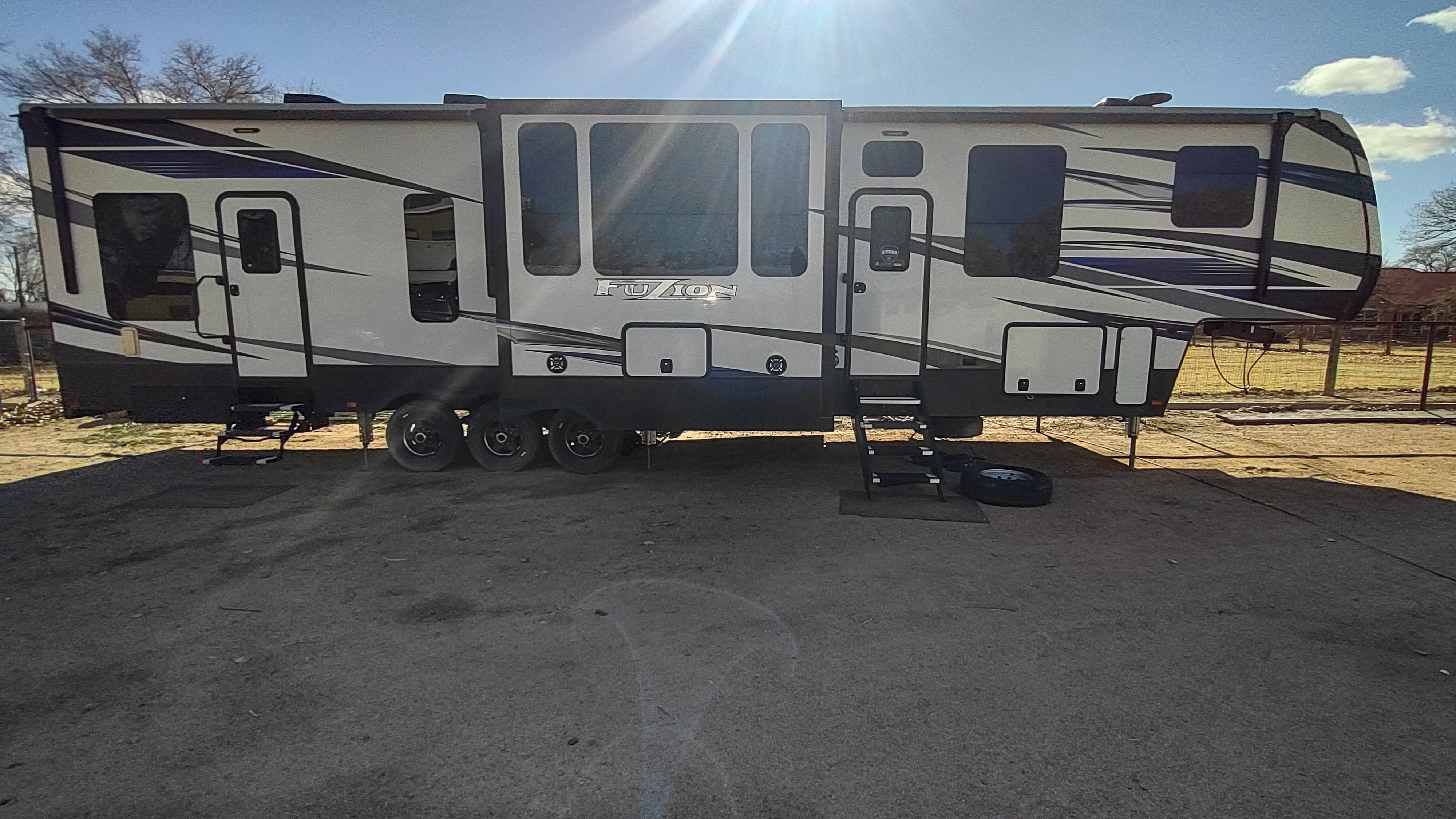 2019 Keystone FUZION 419 RV