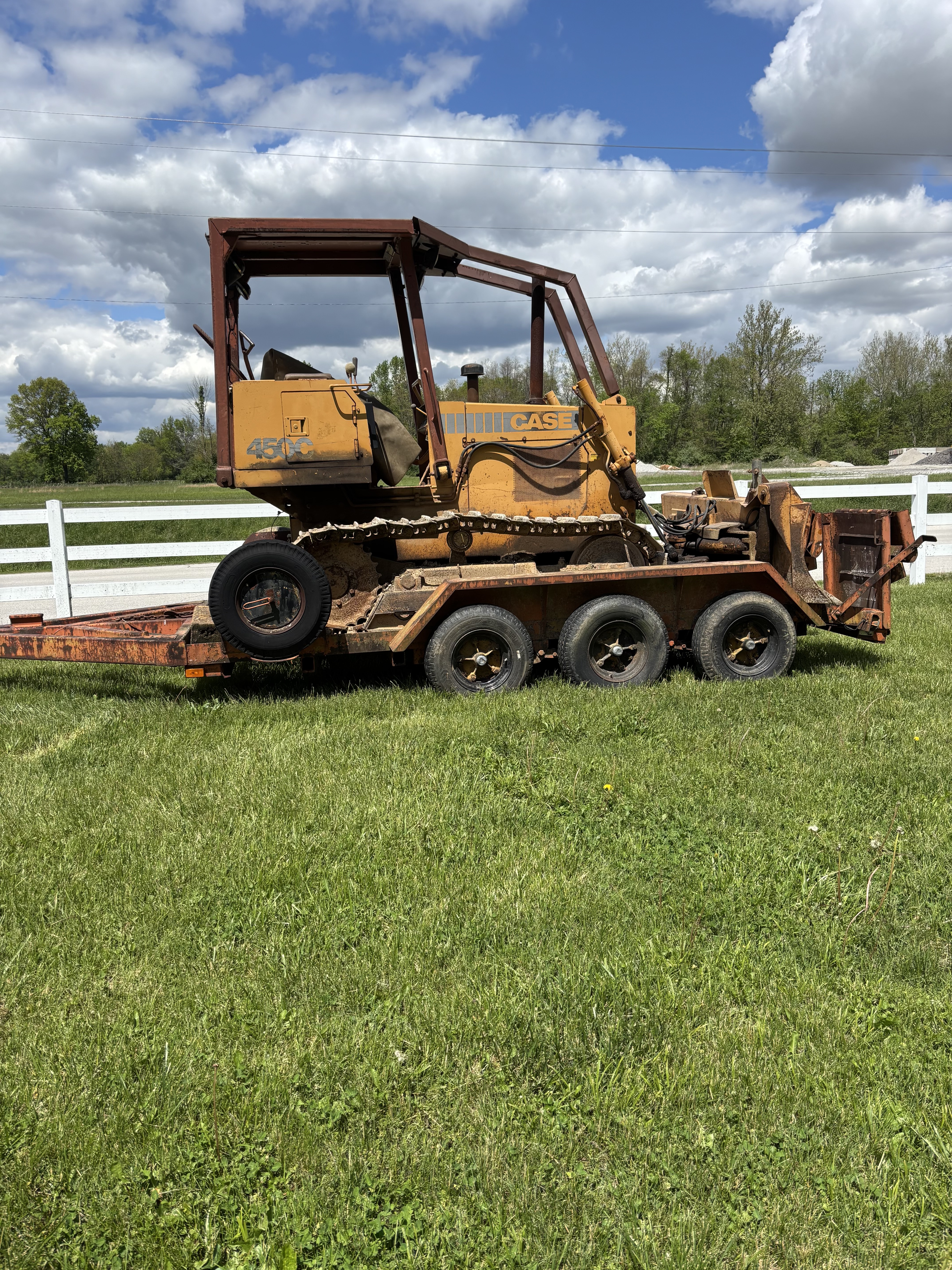 1983 CASE 450C in Franklin, TN