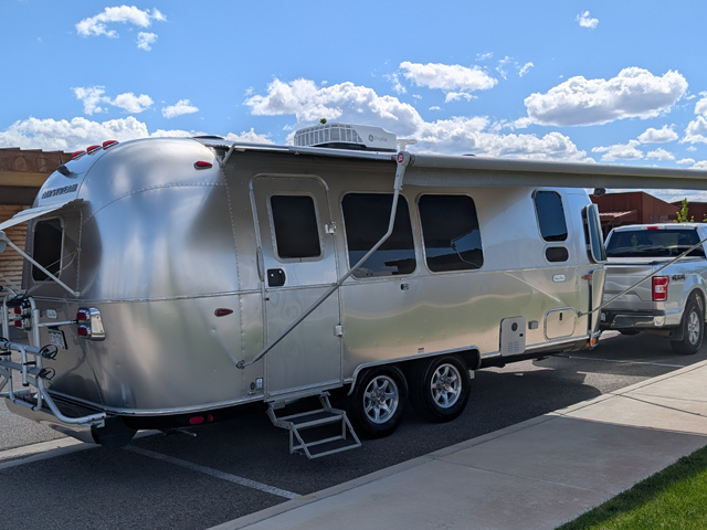 2024 Airstream FLYING CLOUD 23FB QUEEN RV