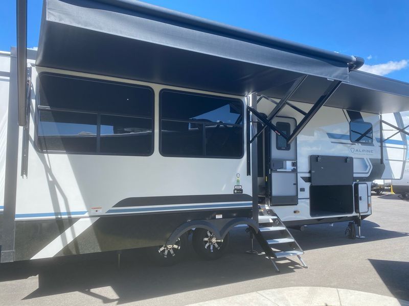 2026 Keystone Alpine Avalanche 321RL in cody WY