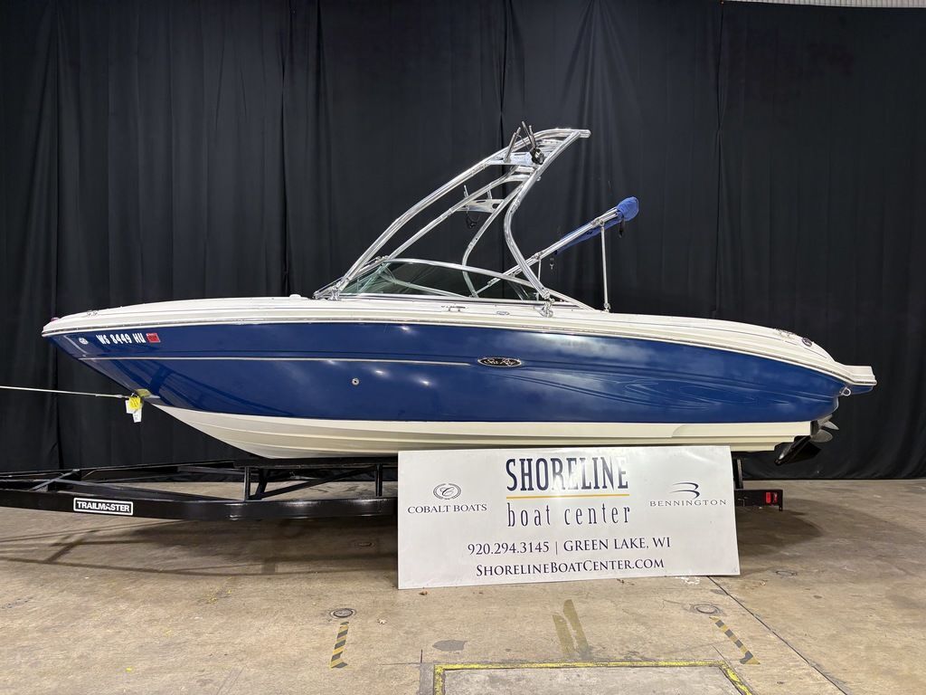 2006 Sea Ray 220 Select in green lake WI