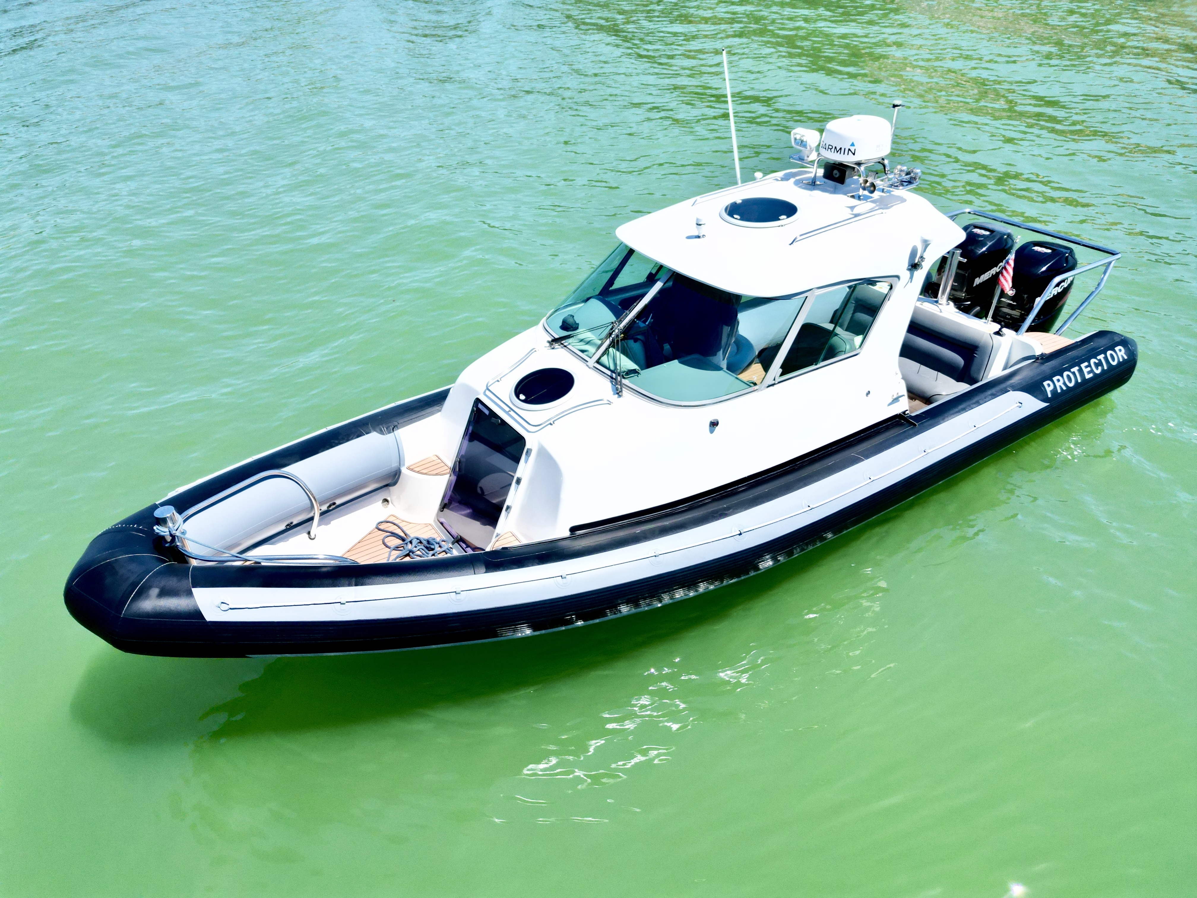2005 Protector 28 CABIN RIB in sausalito CA