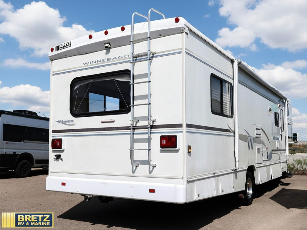 2004 Winnebago Minnie Winnie 31 C in nampa ID