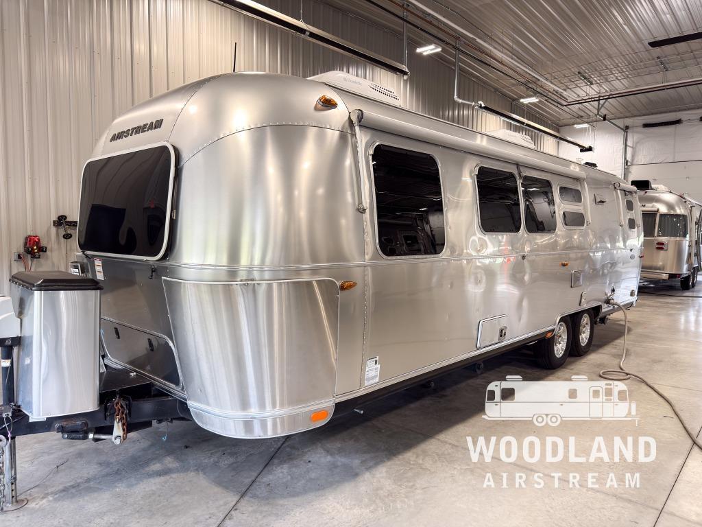 2017 Airstream Flying Cloud 30 Bunk in clarkston MI