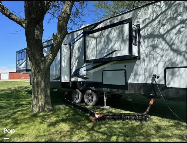 2023 Cherokee Arctic Wolf 3910SUITE in renwick IA