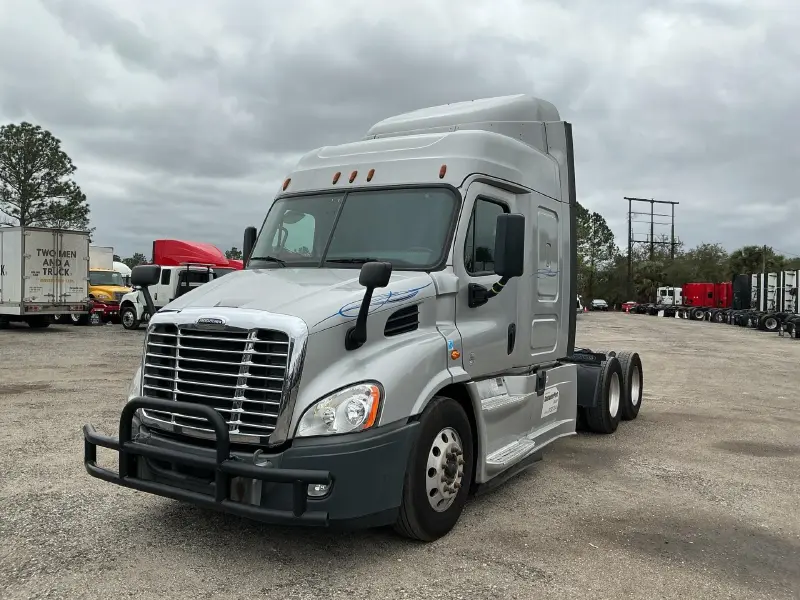2019 FREIGHTLINER CASCADIA 113