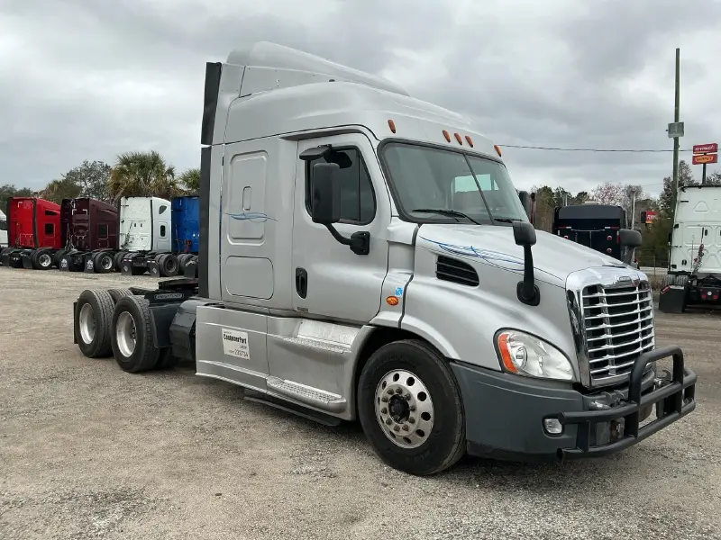 2019 FREIGHTLINER CASCADIA 113