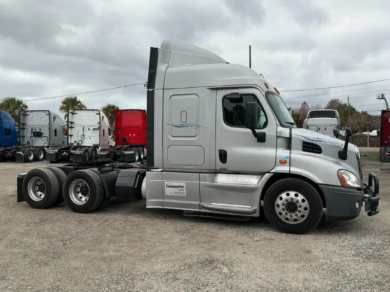 2019 FREIGHTLINER CASCADIA 113