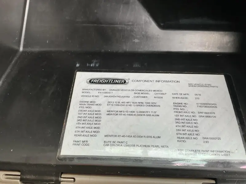 2019 FREIGHTLINER CASCADIA 113