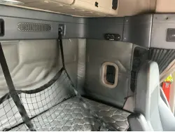 2019 FREIGHTLINER CASCADIA 113