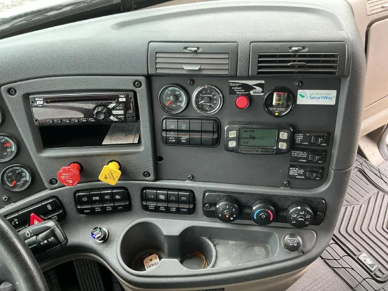 2019 FREIGHTLINER CASCADIA 113