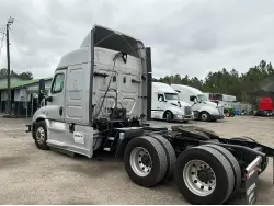 2019 FREIGHTLINER CASCADIA 113