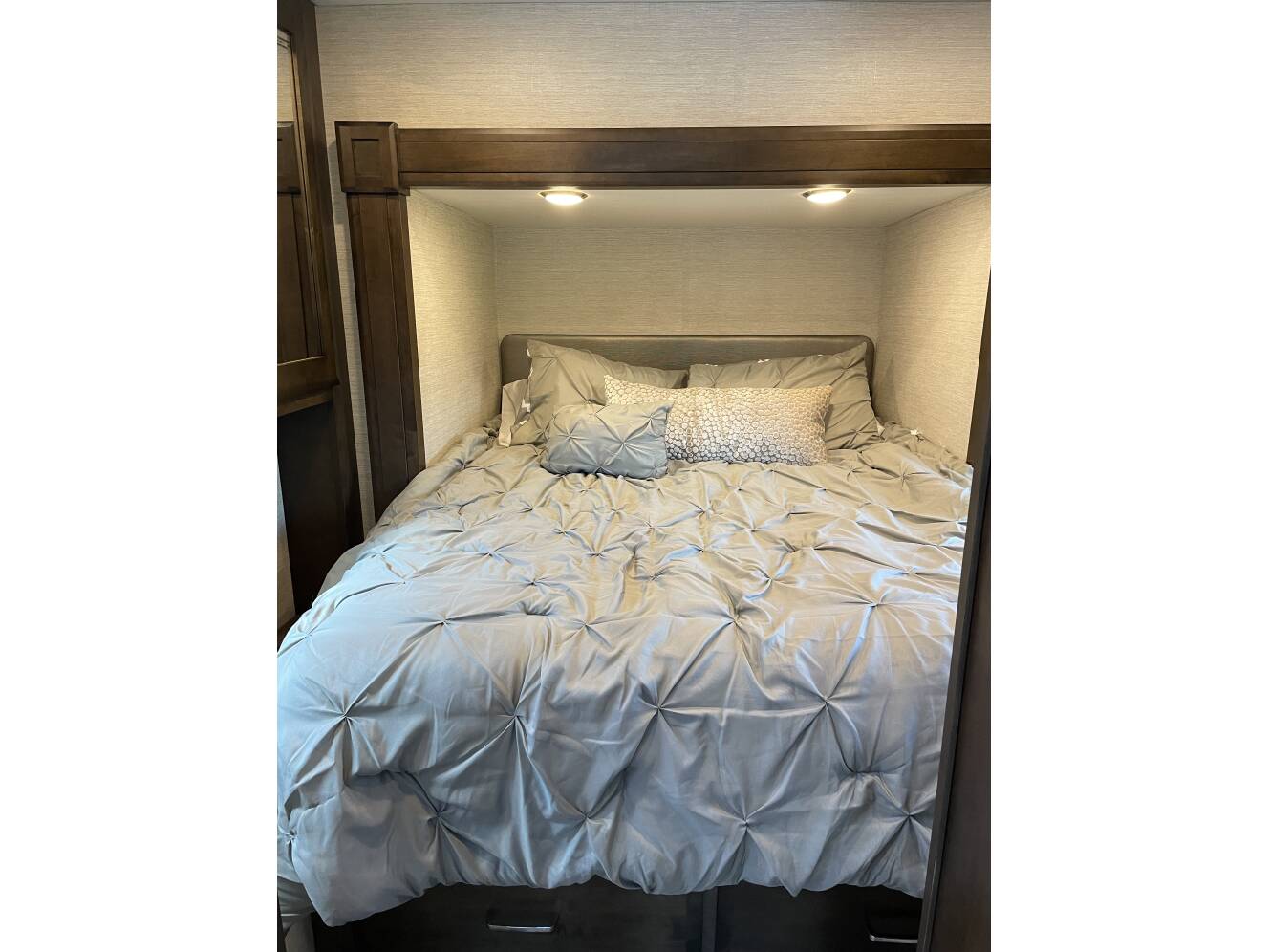 A photo of this 2022 Tiffin Motorhomes WAYFARER 25 JW